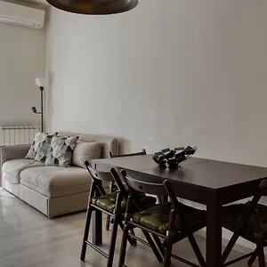 Joivy Vibrant 2bed With Balcony Appartamento Milano